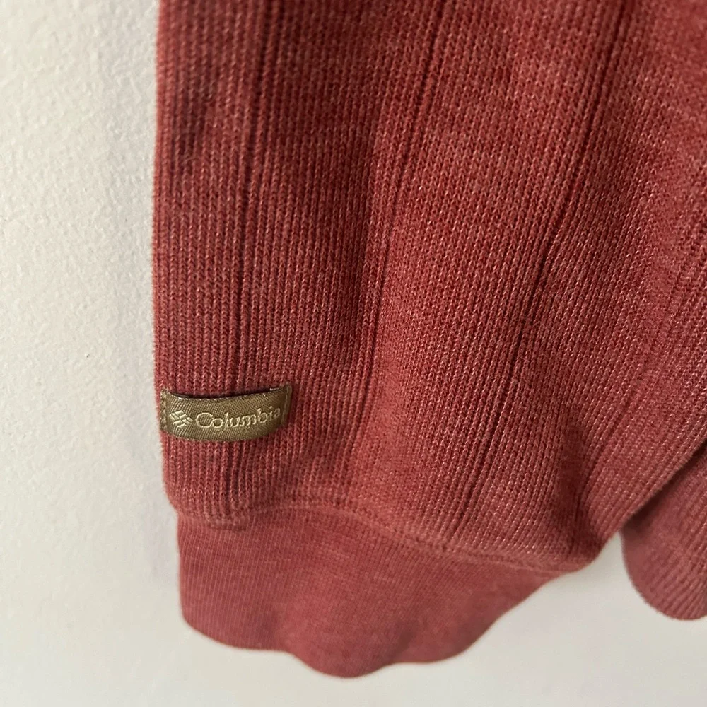 Columbia Men's Preloved Brick Red Pullover, Size Large, small pull - Picture 7 of 8